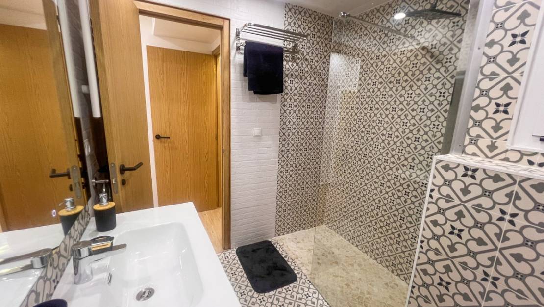 Venta - Apartment - Torrevieja - Torrevieja Centro