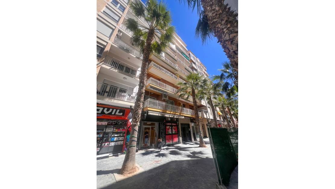 Venta - Apartment - Torrevieja - Torrevieja Centro