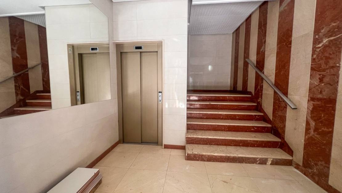 Venta - Apartment - Torrevieja - Torrevieja Centro