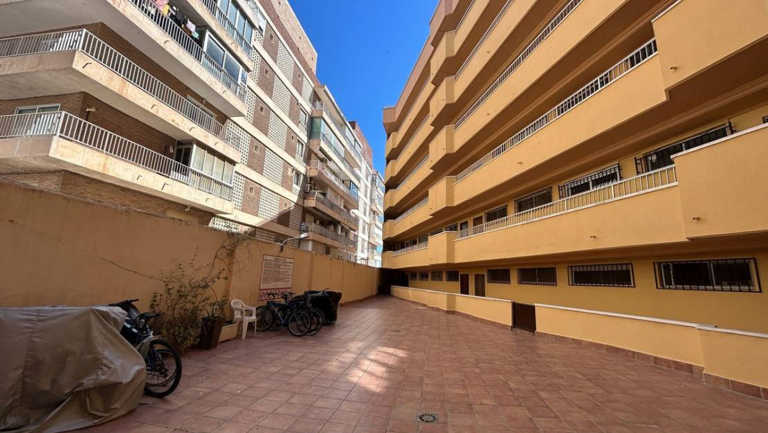 Venta - Apartment - Torrevieja - Torrevieja Centro