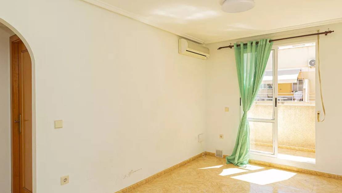 Venta - Apartment - Torrevieja - Torrevieja Centro