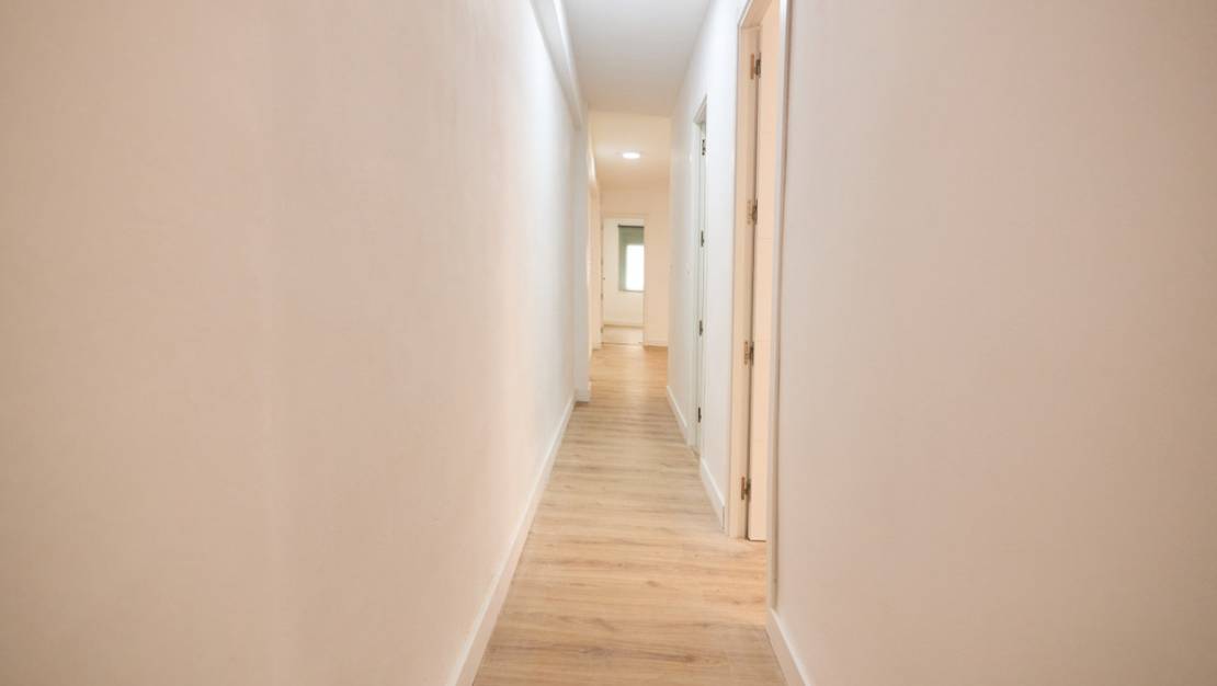 Venta - Apartment - Torrevieja - Torrevieja Centro