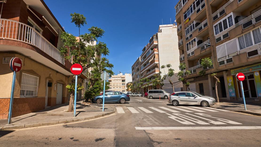 Venta - Apartment - Torrevieja - Torrevieja Centro