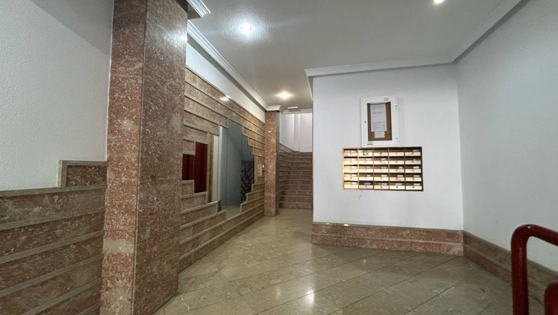 Venta - Apartment - Torrevieja - Torrevieja Centro