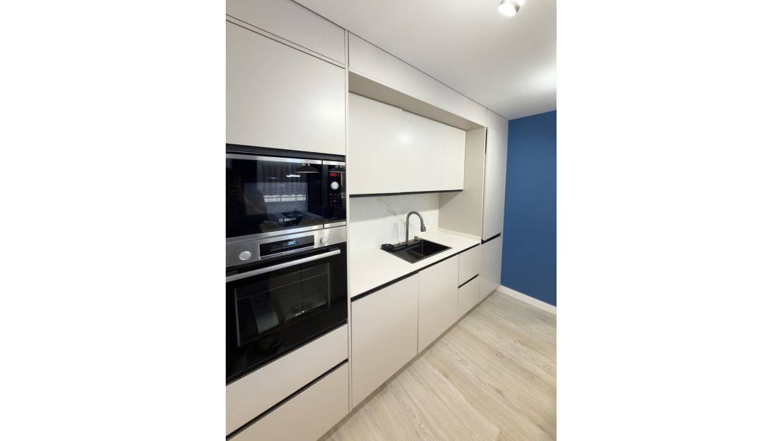 Venta - Apartment - Torrevieja - Torrevieja Centro