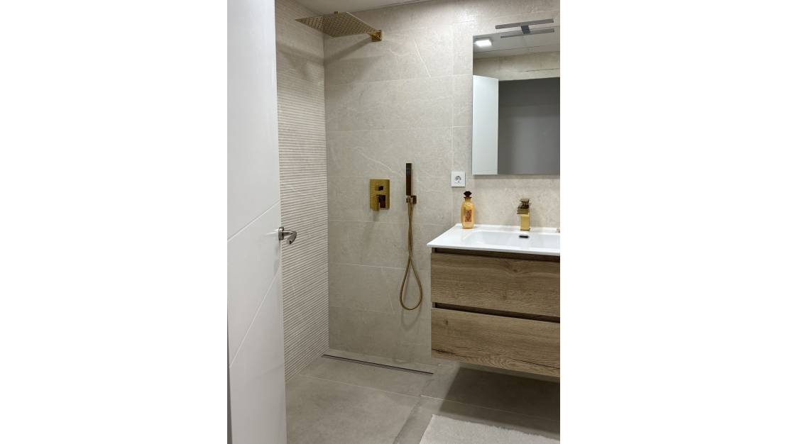 Venta - Apartment - Torrevieja - Torrevieja Centro