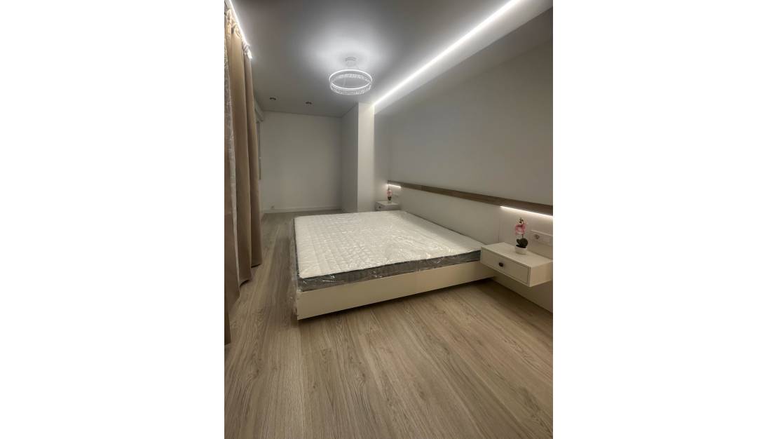Venta - Apartment - Torrevieja - Torrevieja Centro