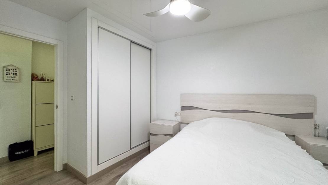 Venta - Apartment - Torrevieja - Torrevieja Centro