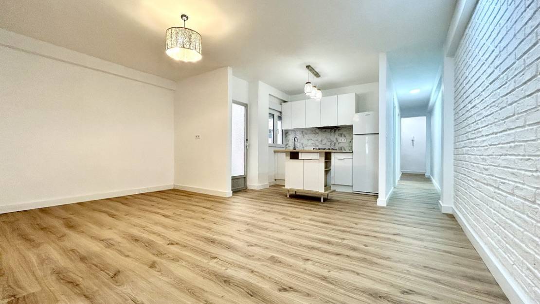Venta - Apartment - Torrevieja - Torrevieja Centro
