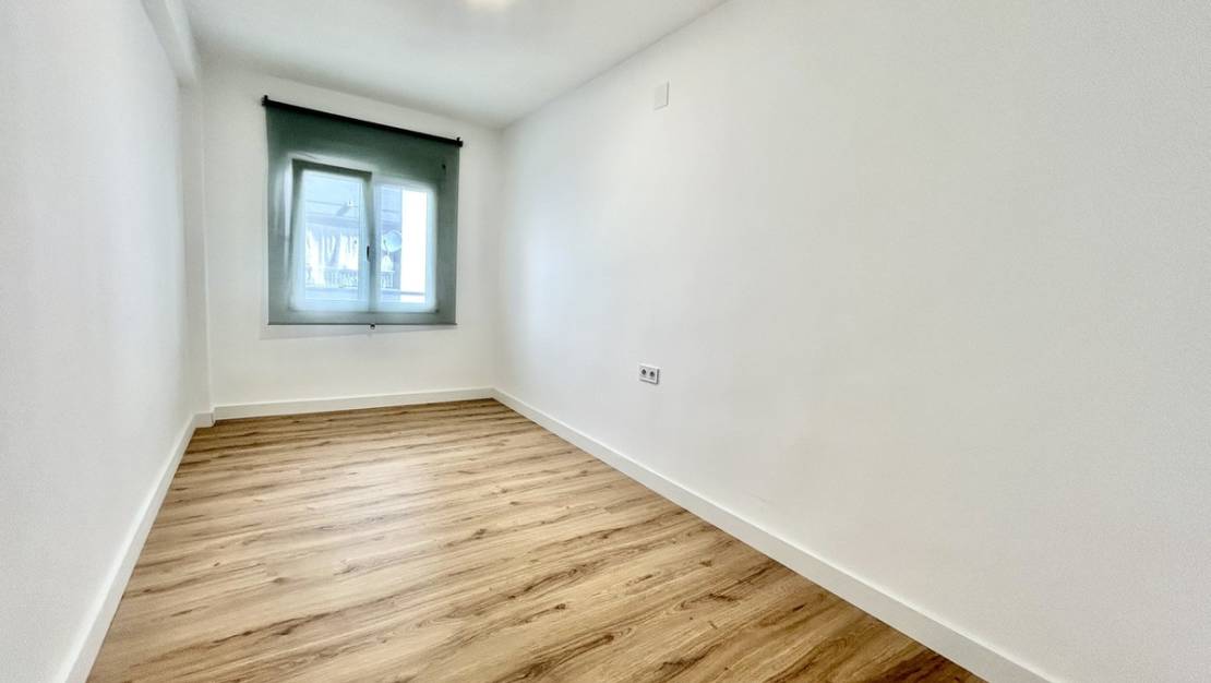 Venta - Apartment - Torrevieja - Torrevieja Centro