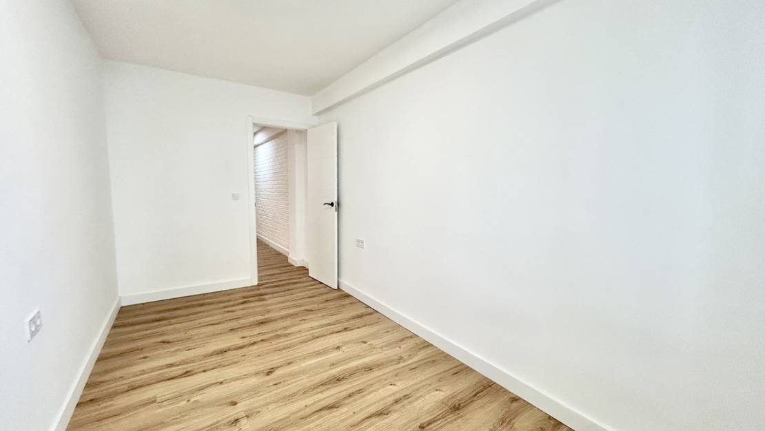 Venta - Apartment - Torrevieja - Torrevieja Centro