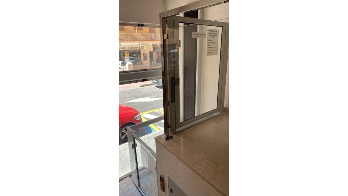 Venta - Apartment - Torrevieja - Torrevieja Centro