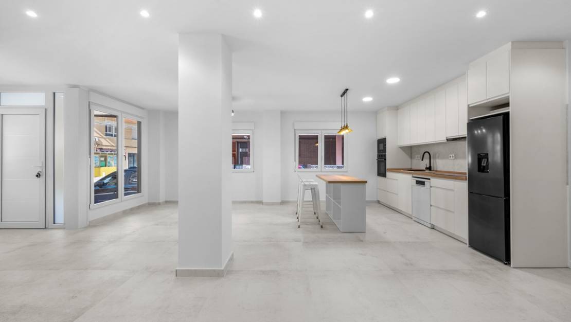 Venta - Apartment - Torrevieja - Torrevieja Centro