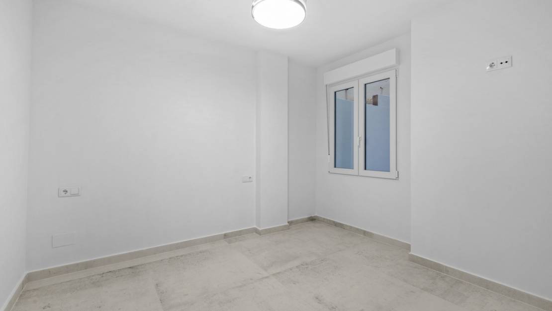 Venta - Apartment - Torrevieja - Torrevieja Centro