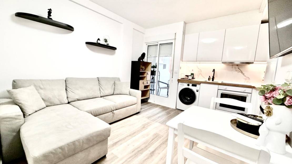 Venta - Apartment - Torrevieja - Torrevieja Centro