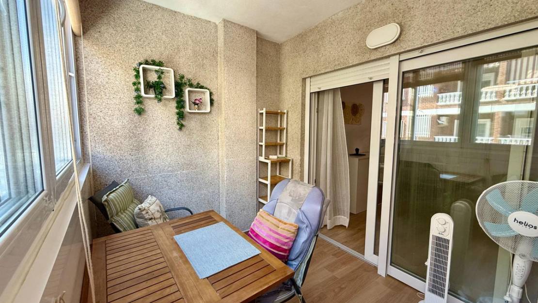 Venta - Apartment - Torrevieja - Torrevieja Centro