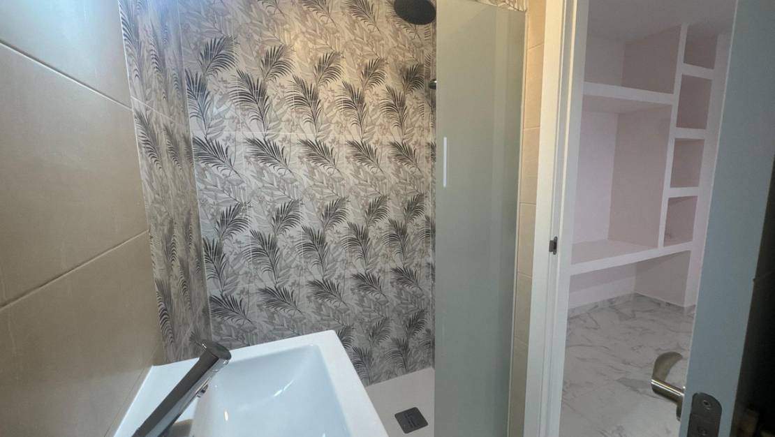 Venta - Apartment - Torrevieja - Torrevieja Centro