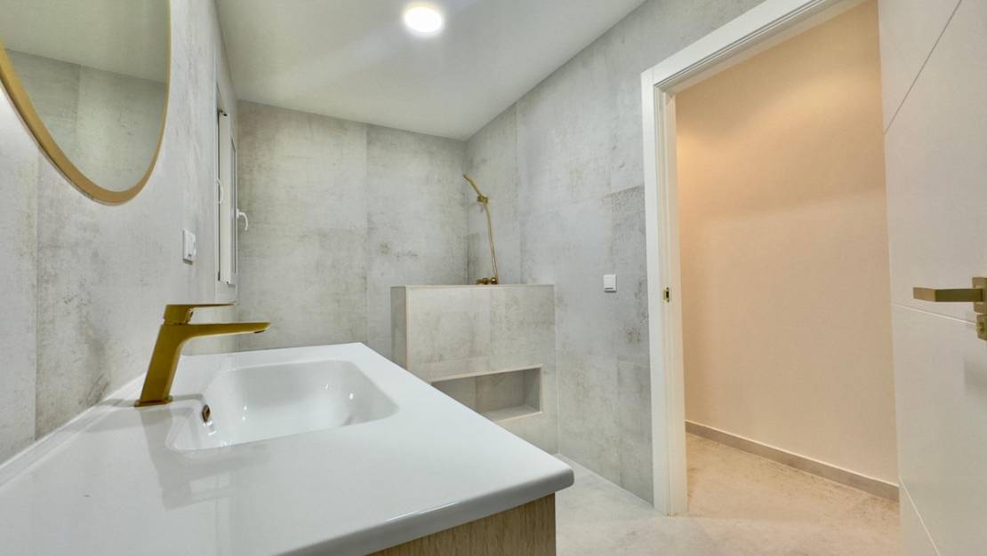 Venta - Apartment - Torrevieja - Torrevieja Centro