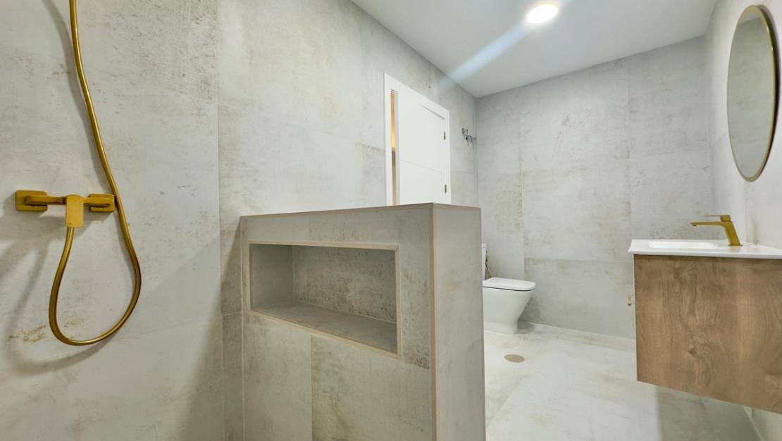Venta - Apartment - Torrevieja - Torrevieja Centro