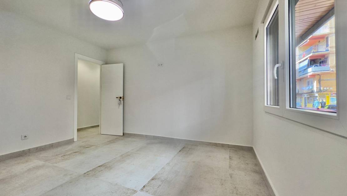 Venta - Apartment - Torrevieja - Torrevieja Centro