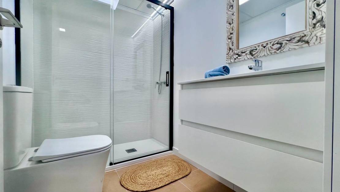 Venta - Apartment - Torrevieja - Torrevieja Centro