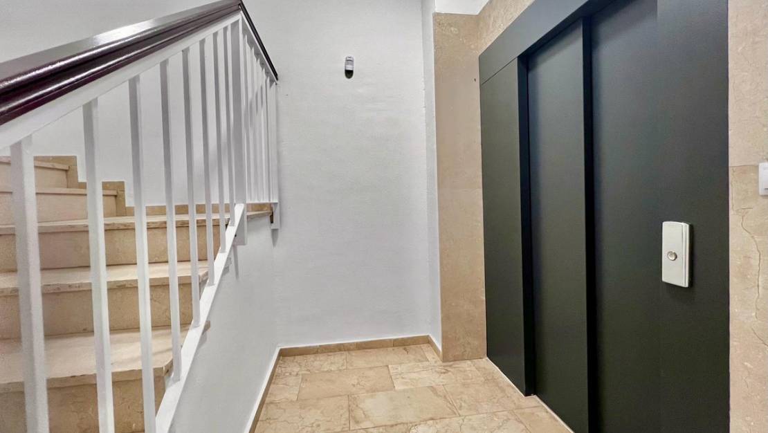 Venta - Apartment - Torrevieja - Torrevieja Centro