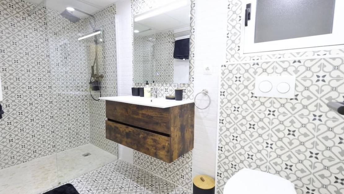 Venta - Apartment - Torrevieja - Torrevieja Centro