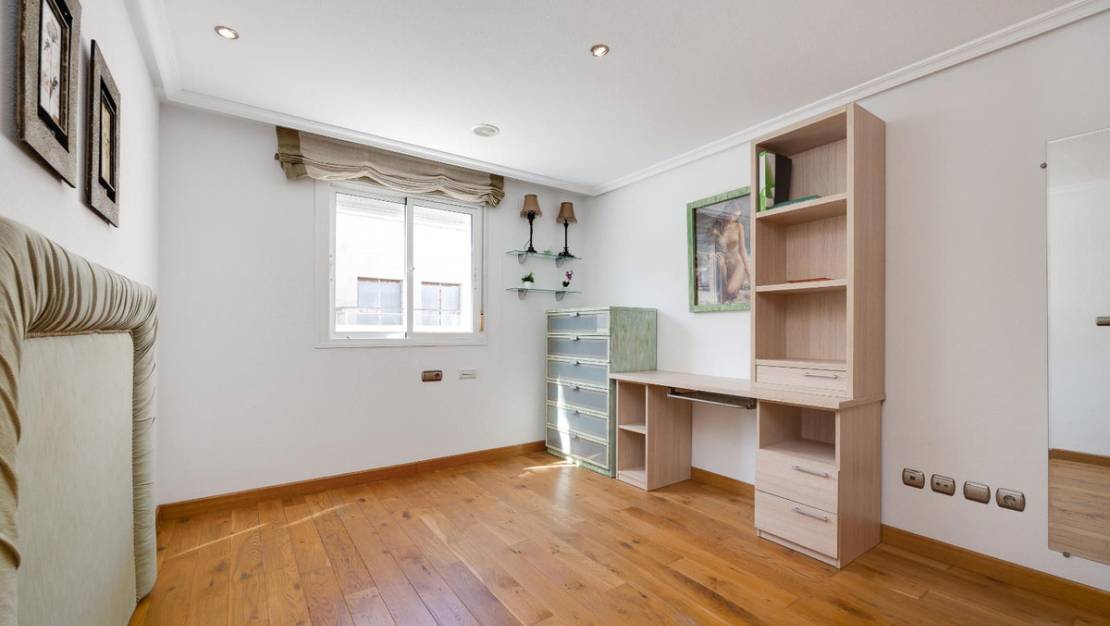 Venta - Apartment - Torrevieja - Torrevieja Centro