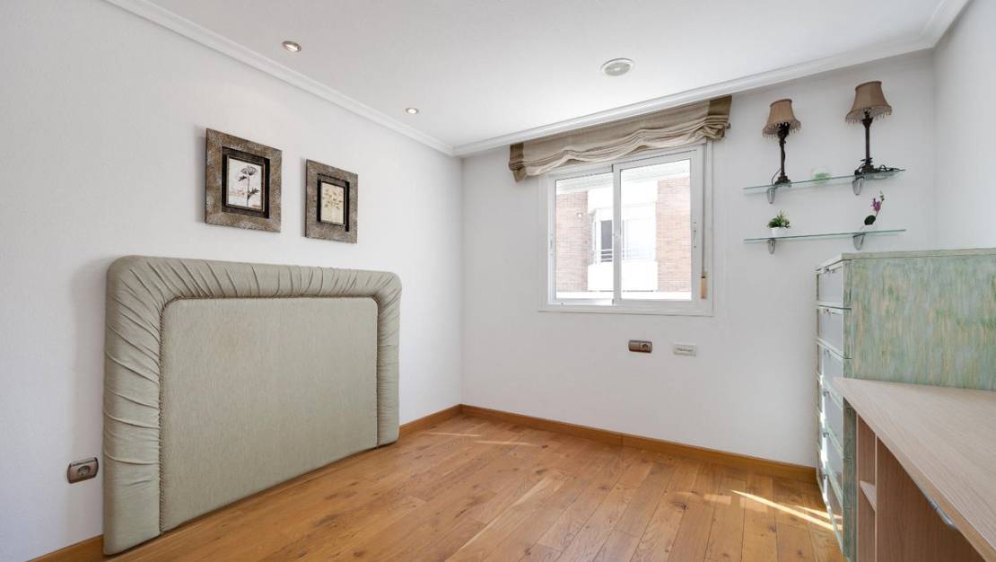 Venta - Apartment - Torrevieja - Torrevieja Centro