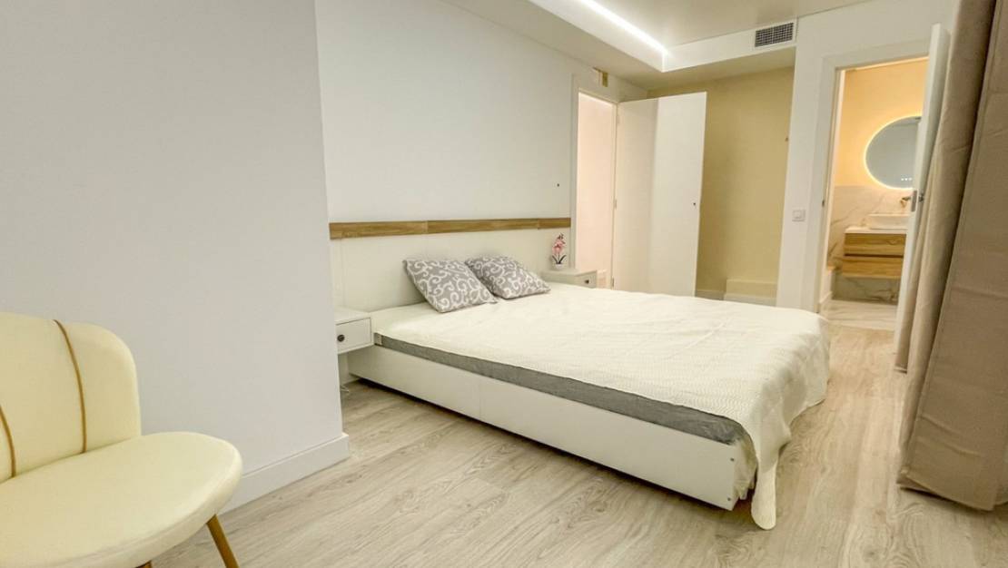 Venta - Apartment - Torrevieja - Torrevieja Centro