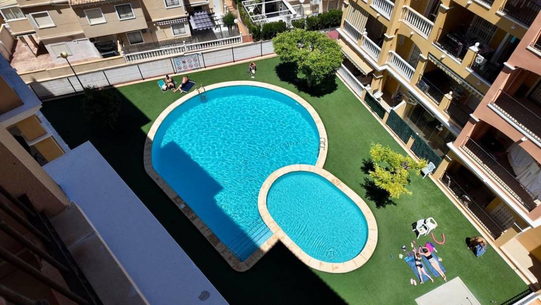 Venta - Apartment - Torrevieja - Torrevieja Centro