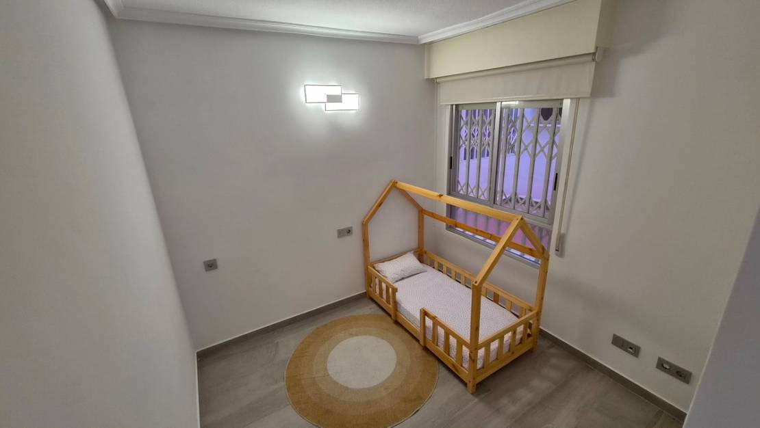 Venta - Apartment - Torrevieja - Torrevieja Centro