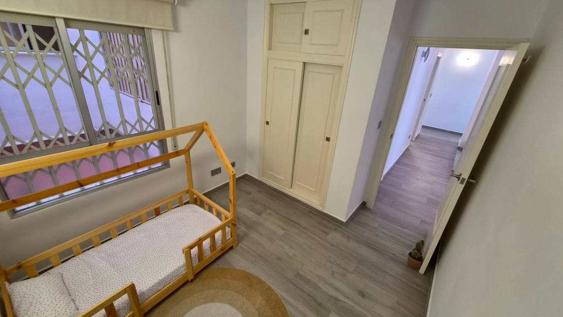Venta - Apartment - Torrevieja - Torrevieja Centro