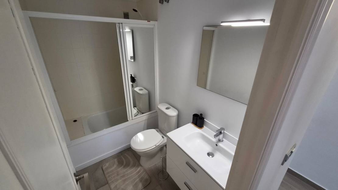 Venta - Apartment - Torrevieja - Torrevieja Centro