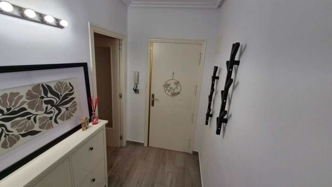 Venta - Apartment - Torrevieja - Torrevieja Centro