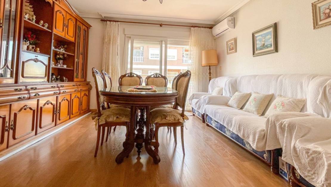 Venta - Apartment - Torrevieja - Torrevieja Centro