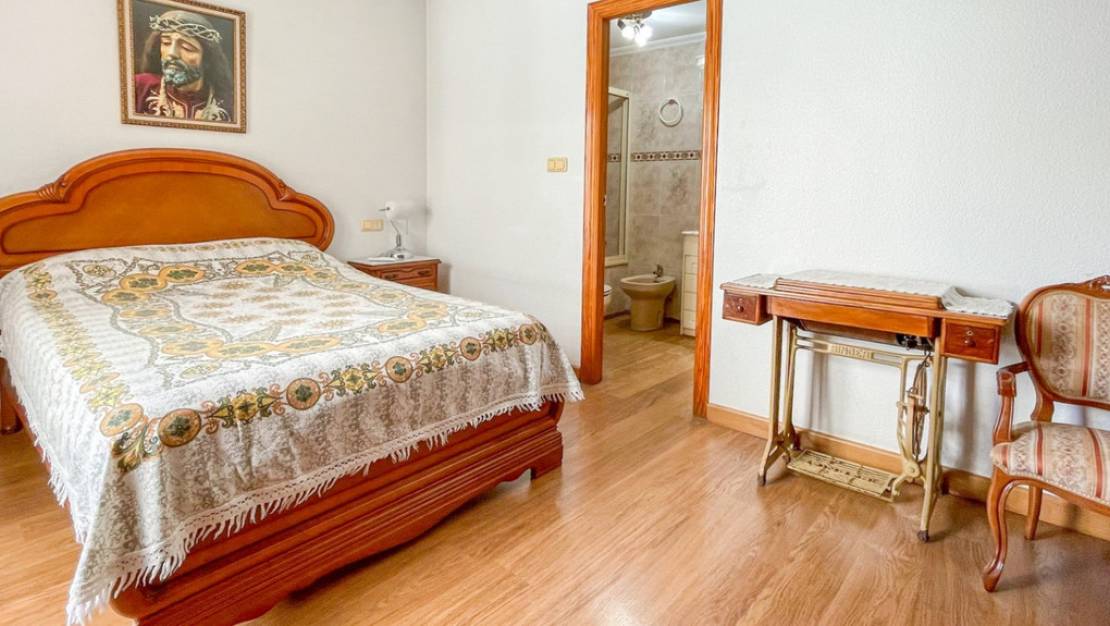 Venta - Apartment - Torrevieja - Torrevieja Centro