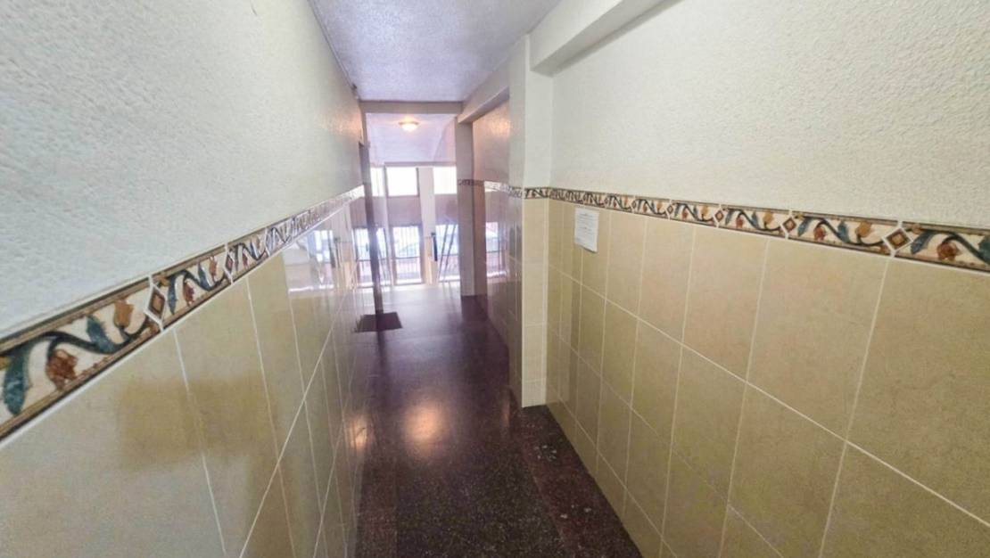 Venta - Apartment - Torrevieja - Torrevieja Centro
