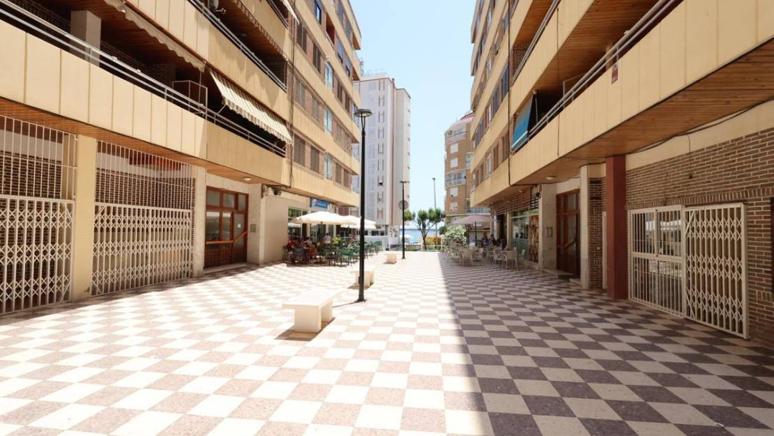 Venta - Apartment - Torrevieja - Torrevieja Centro