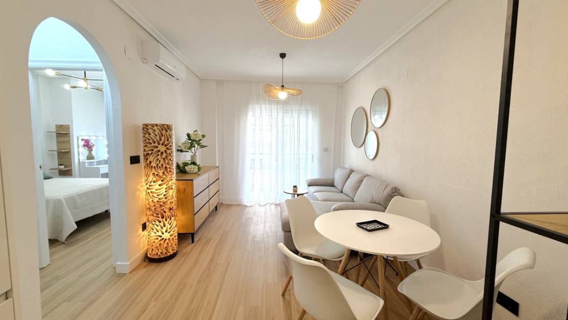 Venta - Apartment - Torrevieja - Torrevieja Centro