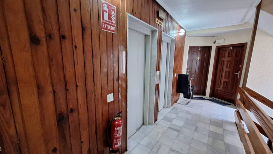 Venta - Apartment - Torrevieja - Torrevieja Centro