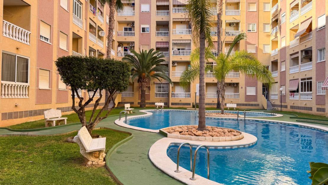 Venta - Apartment - Torrevieja - Torrevieja Centro