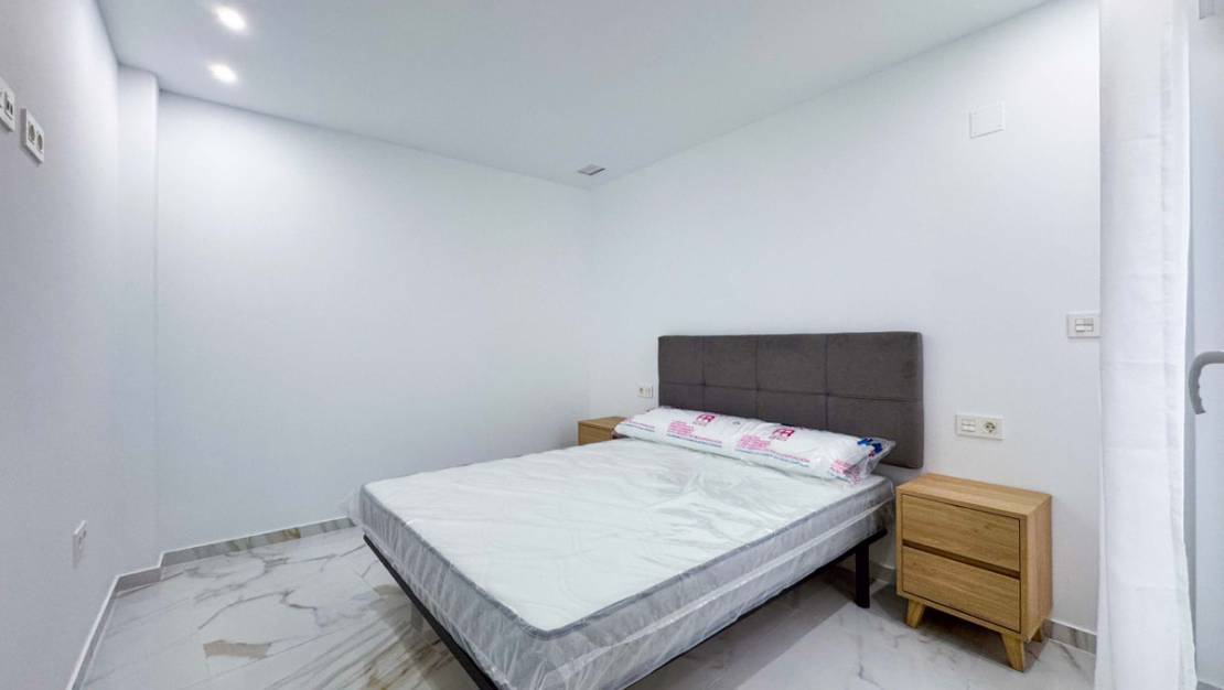 Venta - Apartment - Torrevieja - Torrevieja Centro
