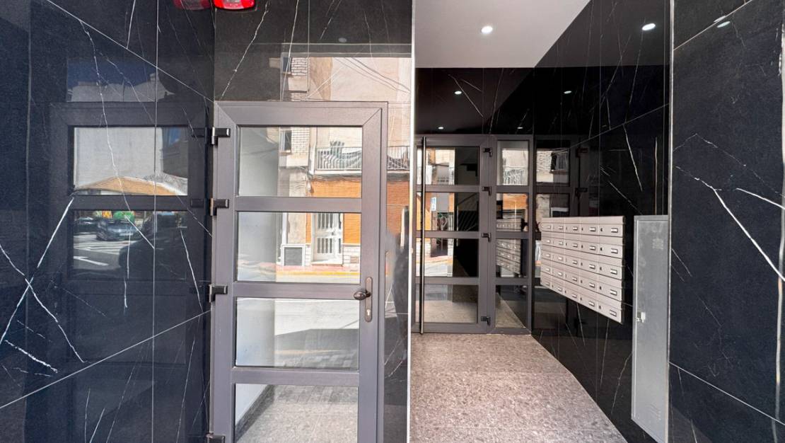 Venta - Apartment - Torrevieja - Torrevieja Centro