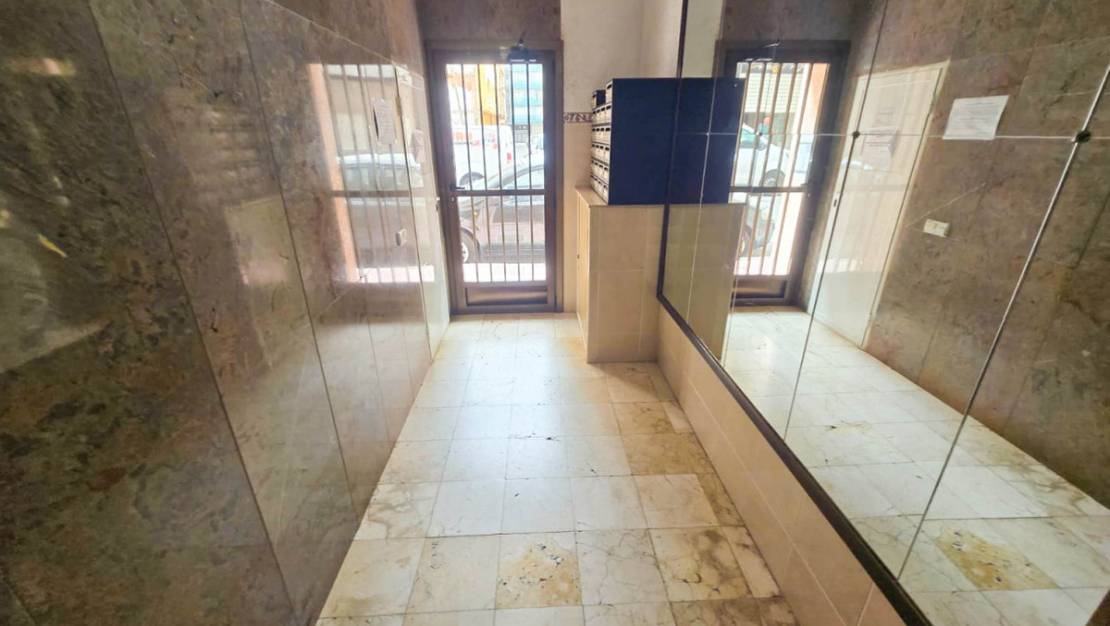 Venta - Apartment - Torrevieja - Torrevieja Centro