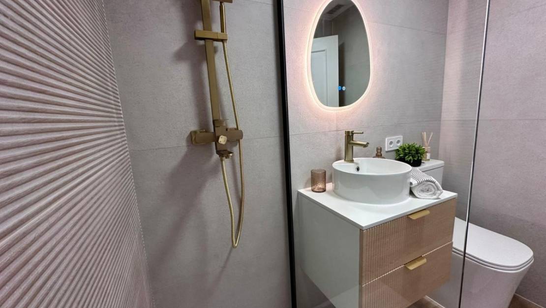 Venta - Apartment - Torrevieja - Torrevieja Centro