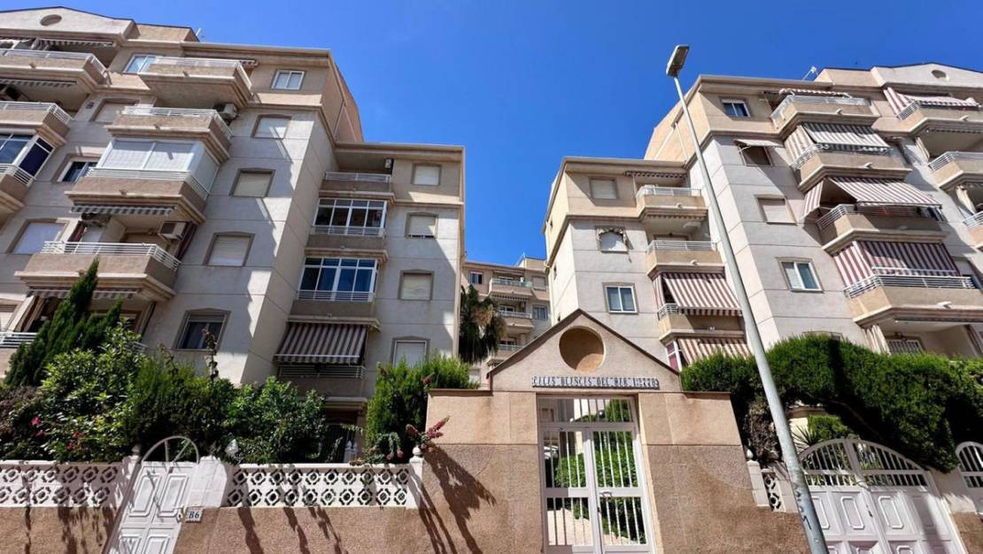 Venta - Apartment - Torrevieja - Torrevieja Centro