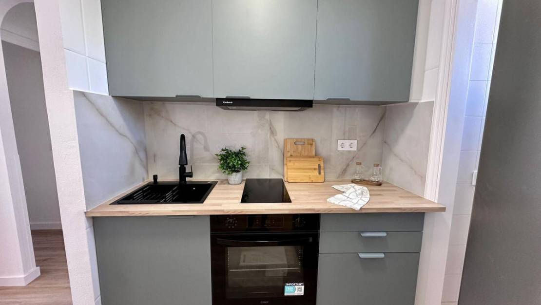 Venta - Apartment - Torrevieja - Torrevieja Centro
