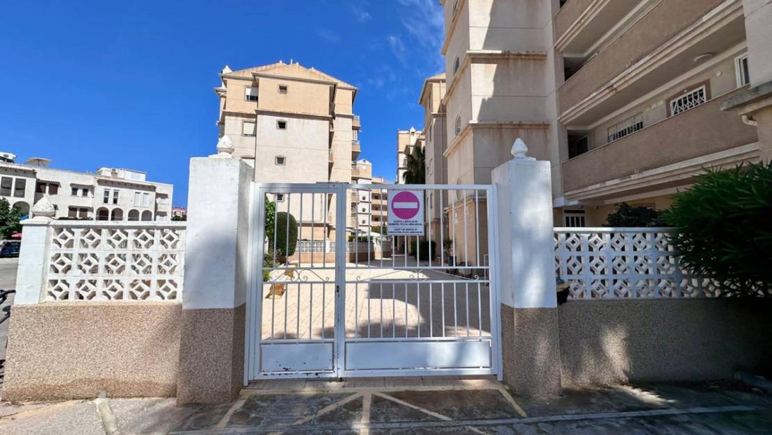 Venta - Apartment - Torrevieja - Torrevieja Centro