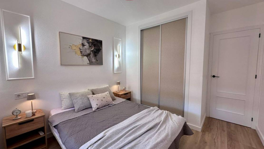 Venta - Apartment - Torrevieja - Torrevieja Centro